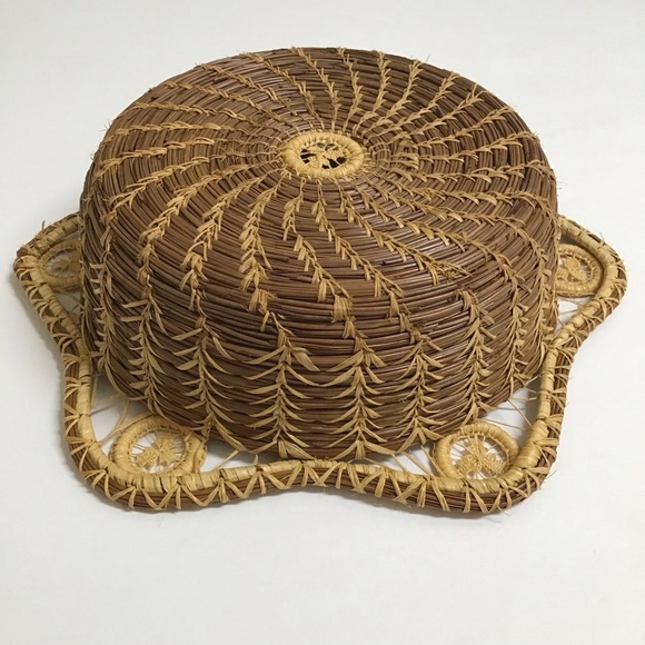 Folk Art Hand Woven Pine Needle Basket Master Weaver Intricate 10x3” Vintage USA - Picture 9 of 13